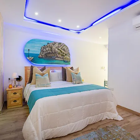 40sec Walk To - Fully Air Con & Heated Brand New