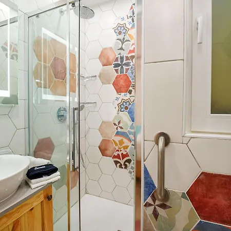 Apartament 40sec Walk To - Fully Air Con & Heated Brand New