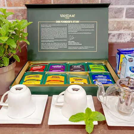 40sec Walk To - Fully Air Con & Heated Brand New クレンディ