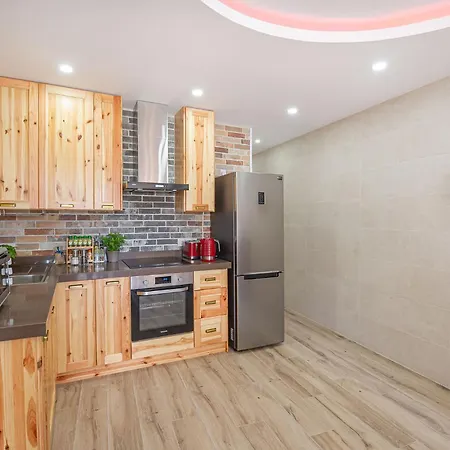 40sec Walk To - Fully Air Con & Heated Brand New * Xlendi