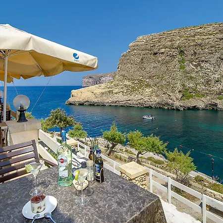 Appartement 40sec Walk To - Fully Air Con & Heated Brand New *